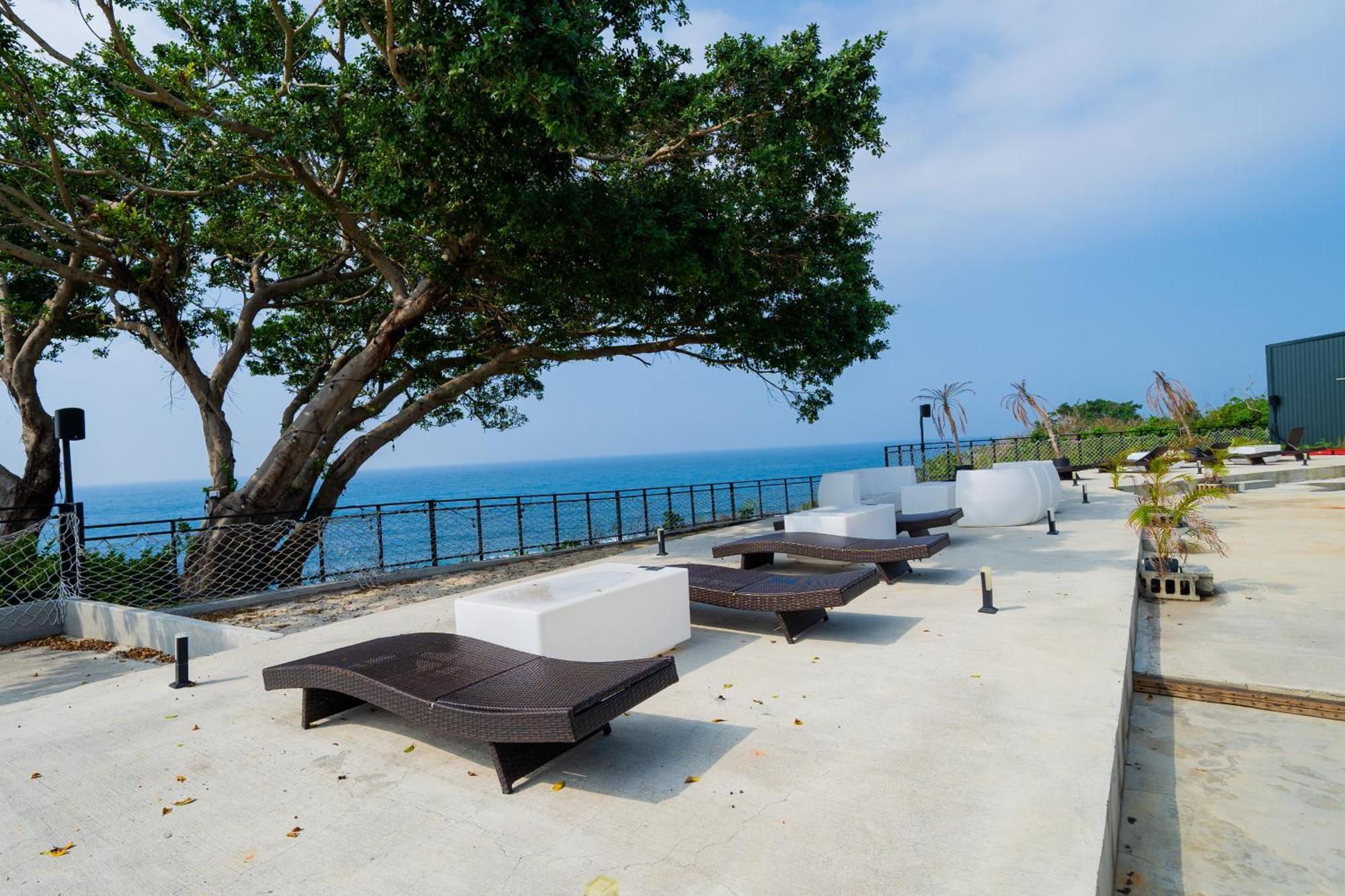 Hostel White Card Free Diving Xiaoliuqiu Exterior foto